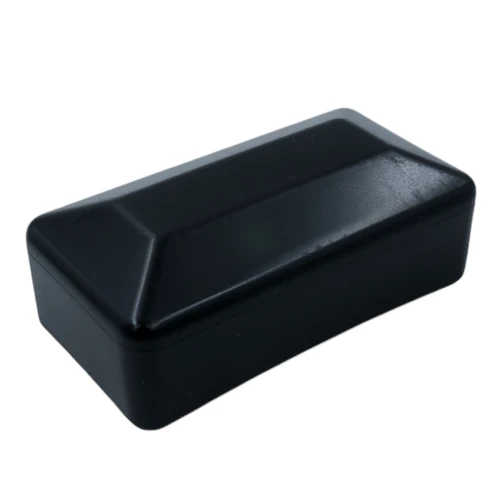 Tampa de proteção UFR para perfil 80 x 40 preto PV-19-03