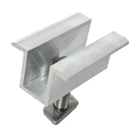 Braçadeira de pressão central H25 L50 Bruta com parafuso M8x20 e inserto para painéis de 30 mm